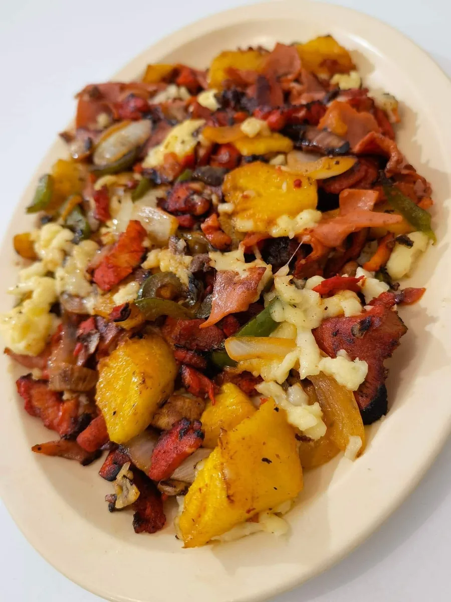 Alambre con pi&ntilde;a y verduras